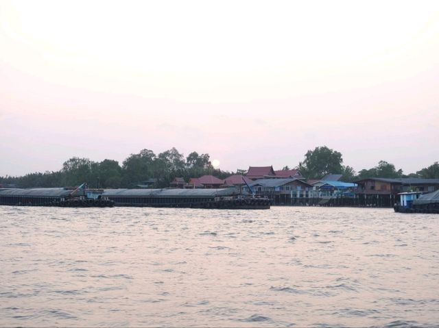 ปั่นจักรยานเที่ยวบางน้ำผึ้ง สัมผัสธรรมชาติใกล้กรุง