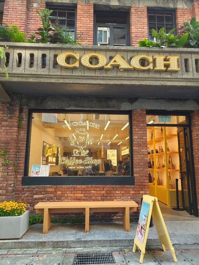 Coach Coffee Shop – Chic, Sweet & Instagram-Ready