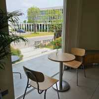 ✳️LIVIN CAFE | คาเฟ่มินิมอลโทนสีอบอุ่น✴️