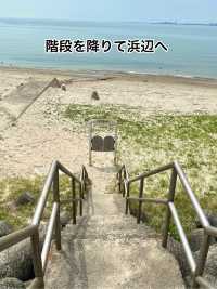 知多半島の旅　「くまのBASE」夕暮れ時には海に沈む浜辺のブランコ