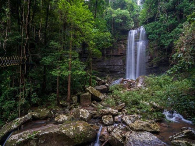 🌄 Muang Xai Untamed: Waterfalls, Tribal Markets & the Road Less Traveled in Northern Laos!  