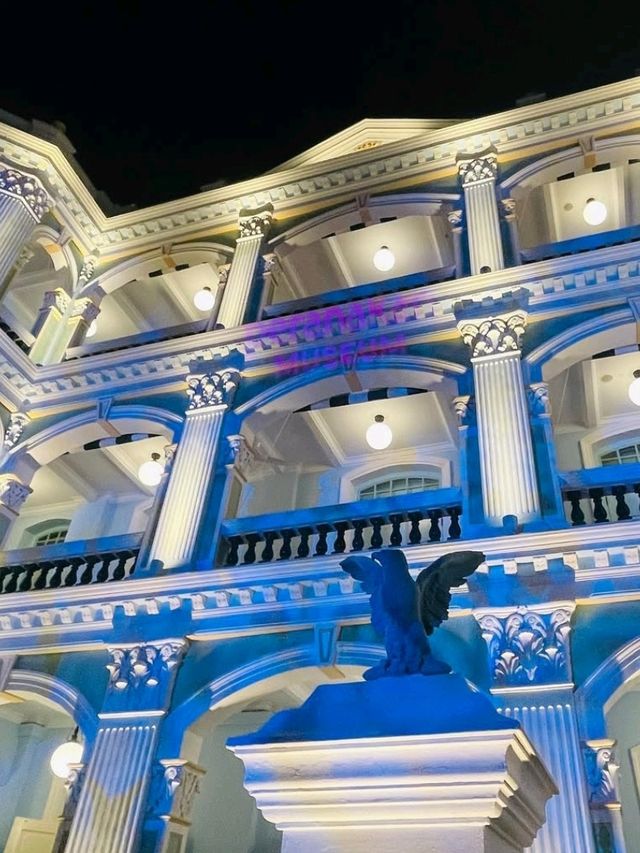 🌺 A Journey Through Color & Culture – Peranakan Museum Singapore 
