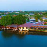 ร้านเรือนชายน้ำ Cafe&Restaurant