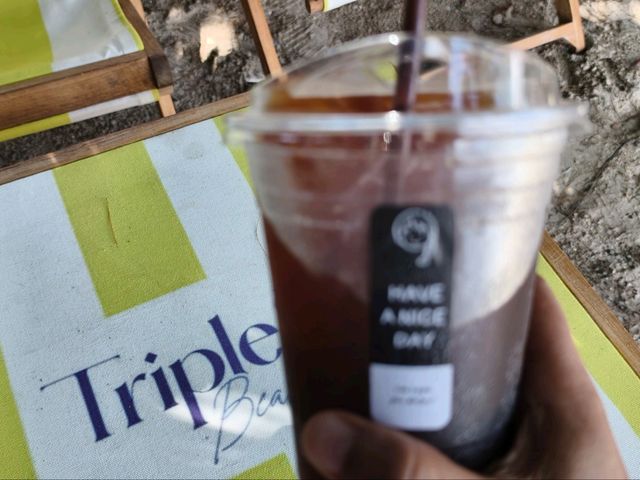 Cafe ริมทะเล และ Cafe มินิมอลที่เค้กอร่อยในแกลง
