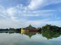 Kandawgyi Lake