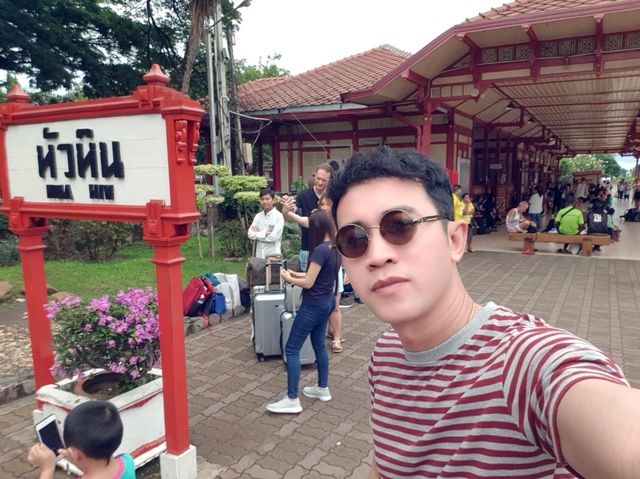 สถานีรถไฟหัวหิน เป็นหนึ่งในสถานีรถไฟที่สวยที่สุดใน