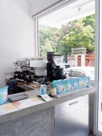 คาเฟ่นนทบุรี • High Coffee Roaster and Patissier