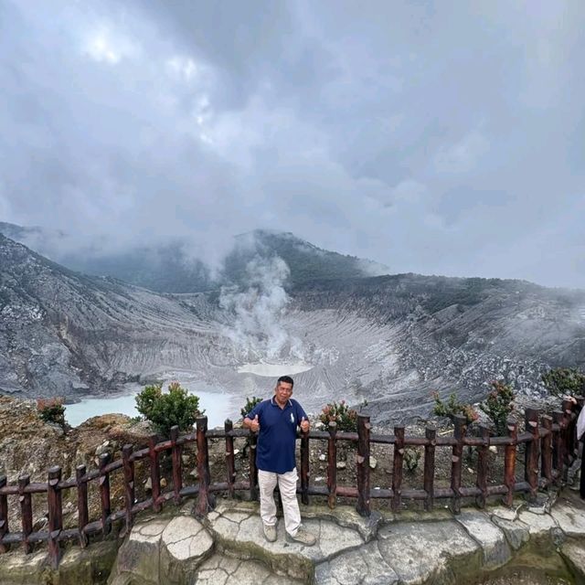 Tangkuban Perahu – A Scenic Volcanic Escape