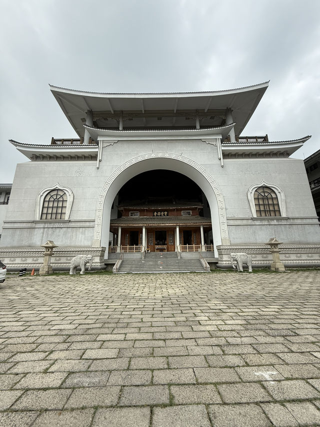 【台湾/台中】巨大な仏像⁉︎ 宝覚寺