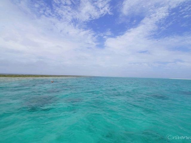【沖縄久米島】干潮時に現れる幻の浜「はての浜」