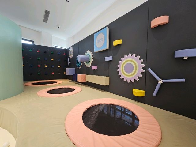 A Mini Disneyland Stay at Garden Rezen Hotel Shanghai – Perfect for Families!