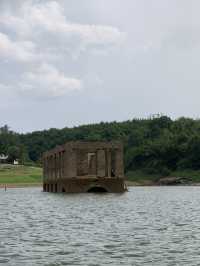 ล่องเรือชมวัดจมน้ำ สังขระบุรี