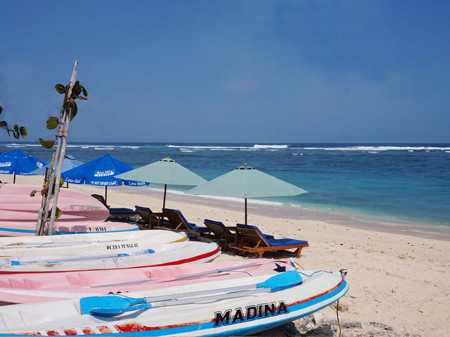  Sweat, Sand, and Sunbeds: A Day at Pandawa Beach