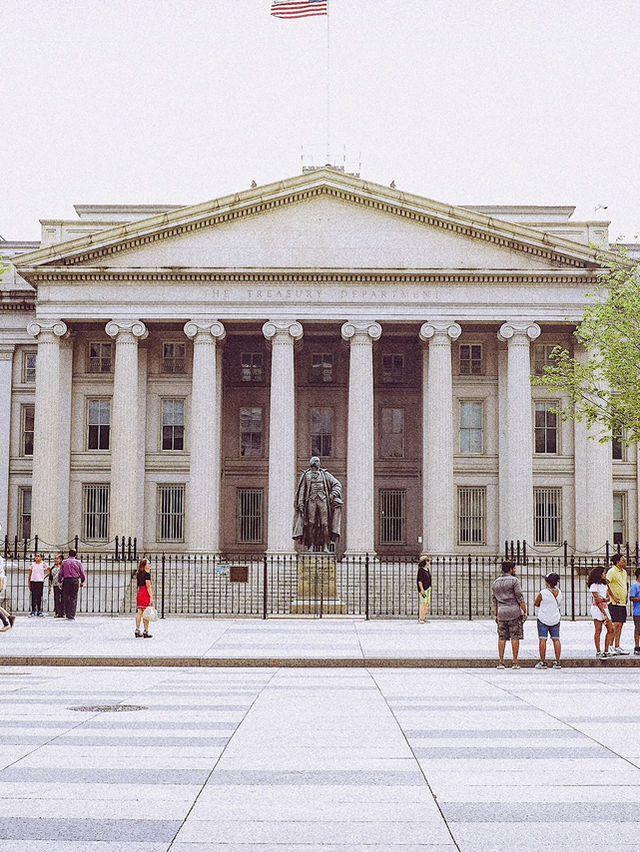 D.C. Diaries: Chill Walks & Sweet Treats