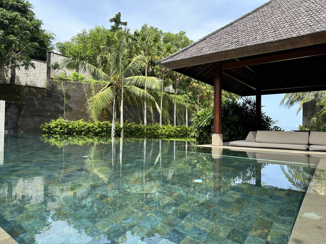 Ultimate 3D2N Uluwatu Getaway: Helicopters, Cliffside Villas & Sunset Magic 