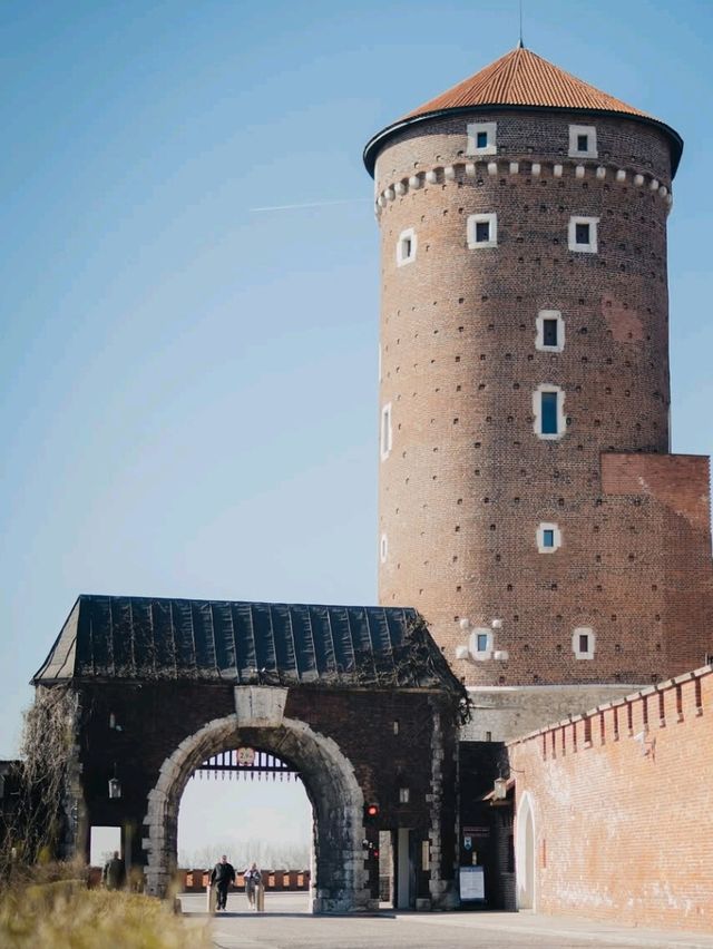 ✨🇵🇱 Krakow Calling: Budget Bliss in Poland! 🇵🇱✨