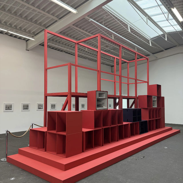 Berlin | Hurry up and get out of bed — Free exhibition visit! 🎨✨