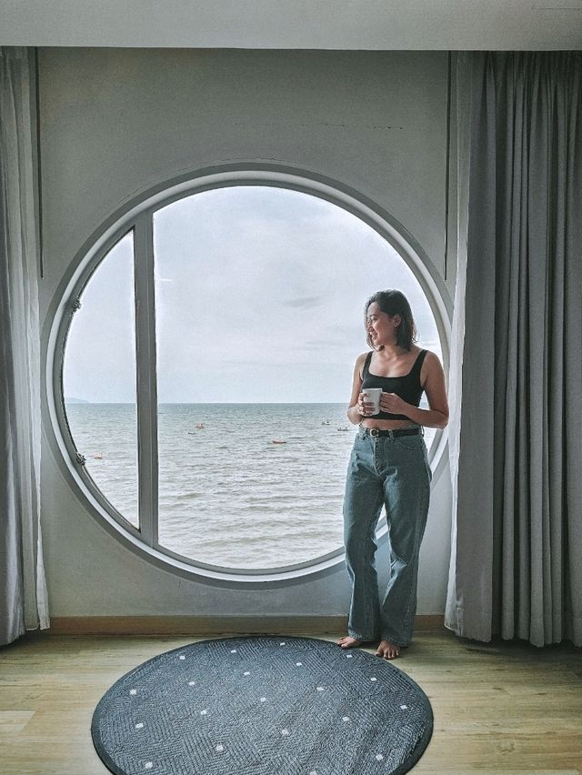 Waking Up to the Waves – A Peaceful Escape at Marina Seaview Bangsaen 🌊