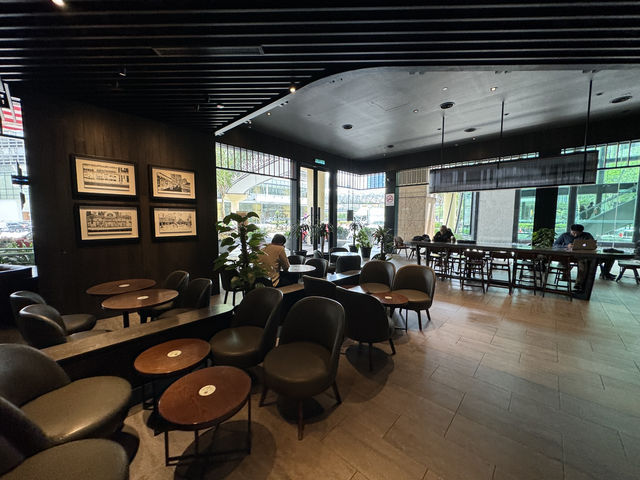 ☕ Brews with Depth: Starbucks Reserve Delivers at Mid Valley 🌍