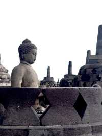 🇮🇩 🌧️ Borobudur After Rain | Walking Barefoot on Sacred Stones, Where History Washes the Soul 