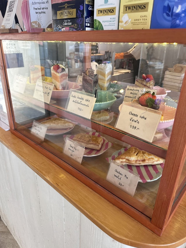 Curve Beach Cafe คาเฟ่สุดชิลสัตหีบ