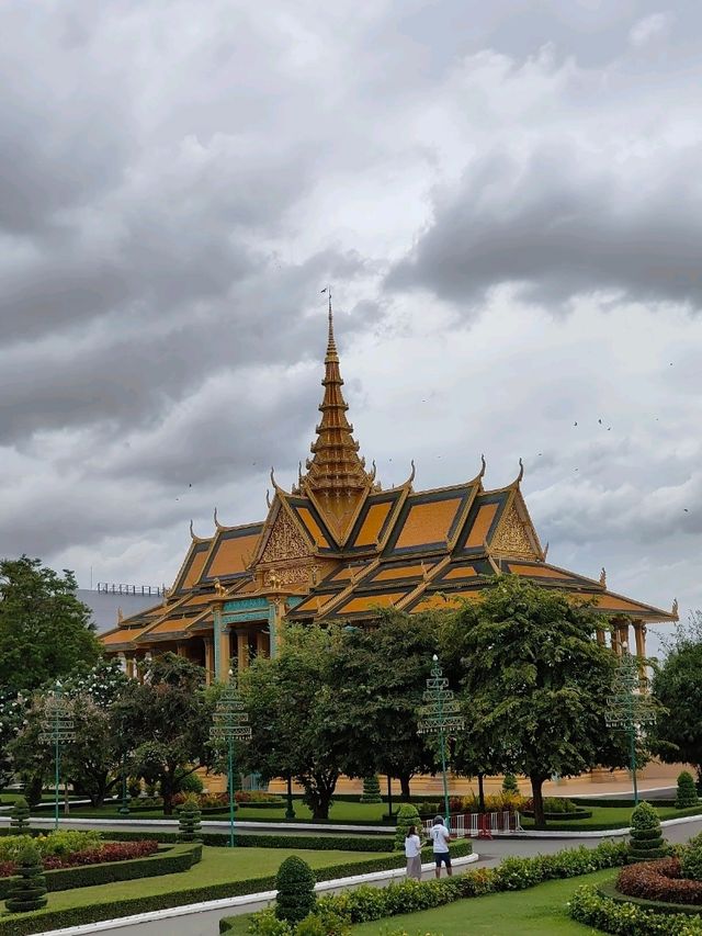 The Royal Jewel of Phnom Penh: Cambodia’s Grand Palace