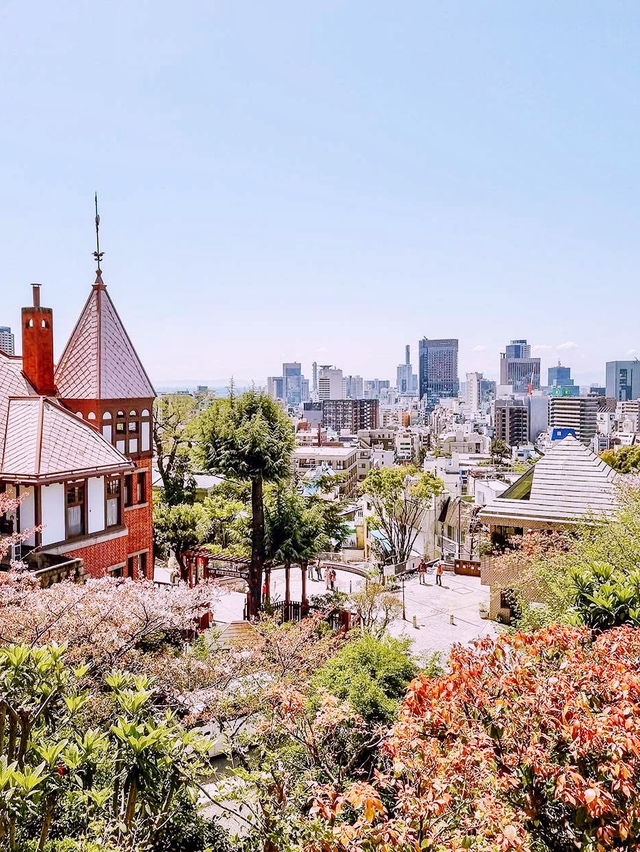🏡🌞 Summer Weekend in Kobe’s Kitano-cho: Where East Meets West Under the Sun