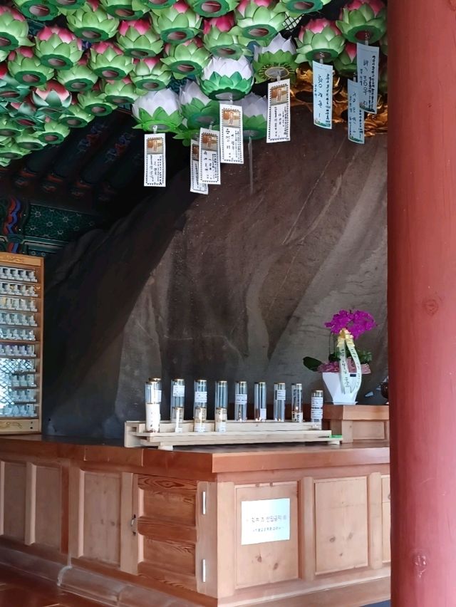 사진 찍기 좋은 바위와 하늘의 조화