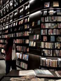 Bookstore Goals: Tsutaya Pavilion Bukit Jalil