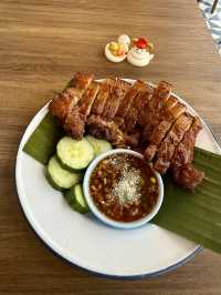 高雄大立百貨A館電影院旁邊（大城老船麵）美食小吃.值得推薦大家