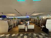 🛫 A Relaxing Pre-Flight Oasis – Blossom Lounge at Changi T4