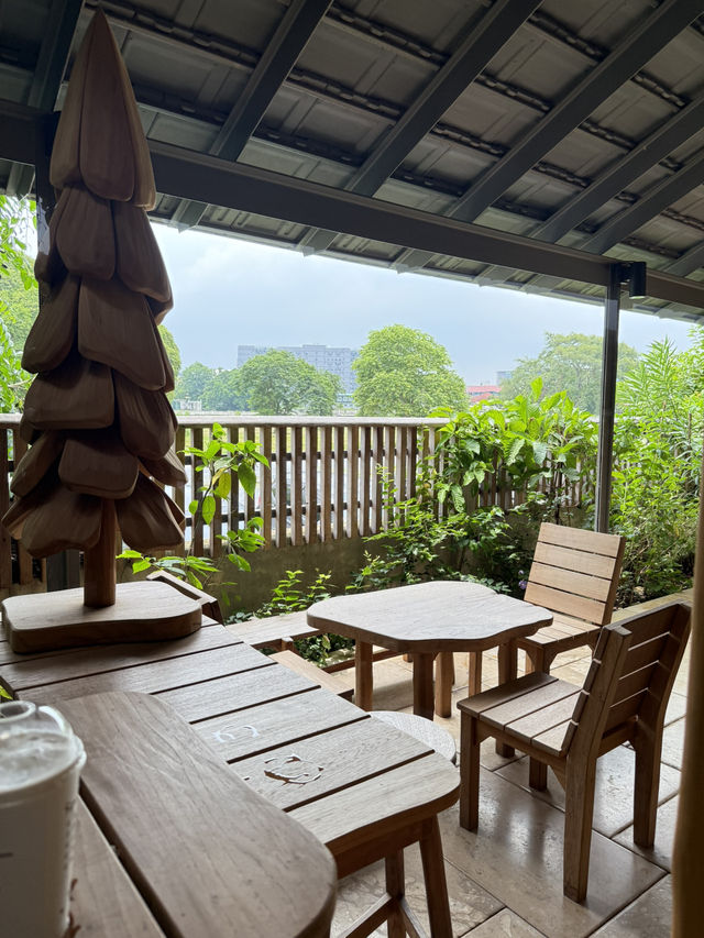 คาเฟ่ กทม.888 Little hill cafe