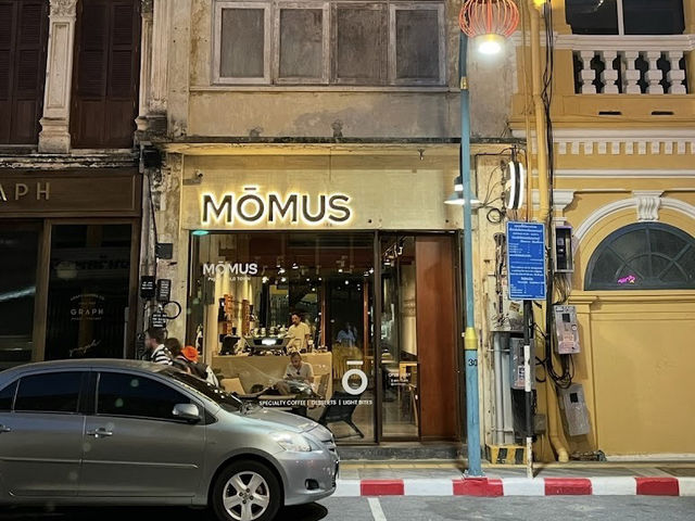 MŌMUS Coffee , Phuket 