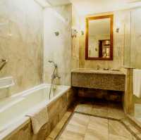 Classic Grandeur and Urban Ease