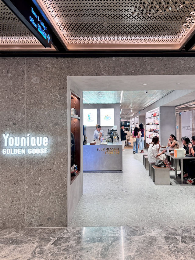 Younique Cafe