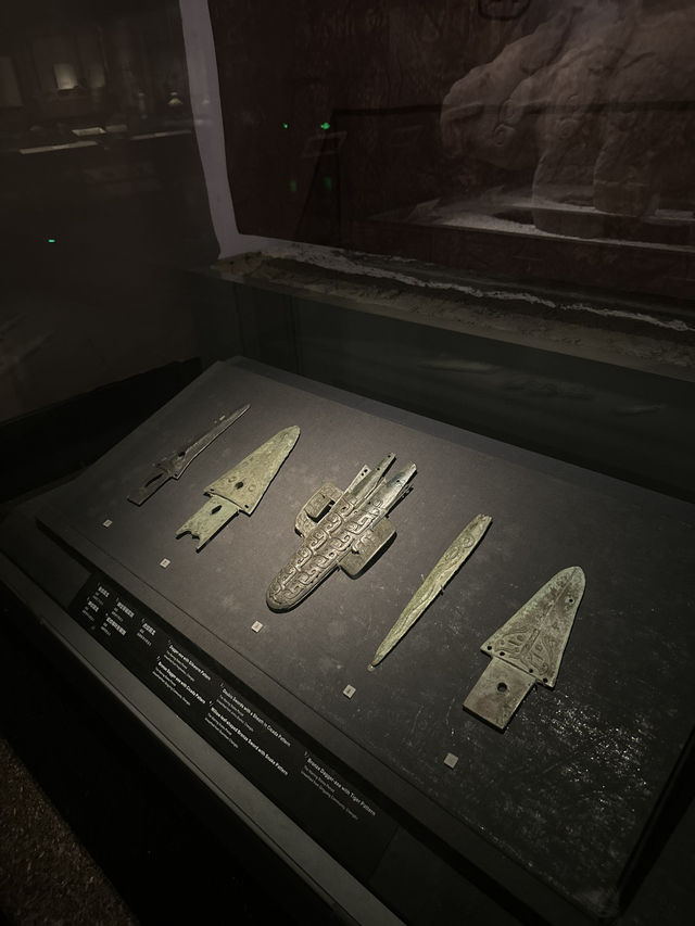 Artillery Of Ancestors: Decoding Si Chuan’s Art Battlefield