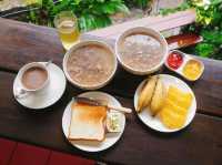 หมู่บ้านน่ารักๆ กลางหุบเขา