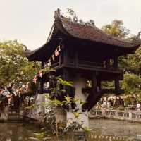 🌿✨ *One Pillar Pagoda (Chùa Một Cột): Hanoi’s Lotus-Inspired Miracle* 🏯🌸