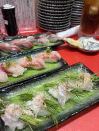 【平價享受高級鮮魚／居酒壽司的庶民好店】