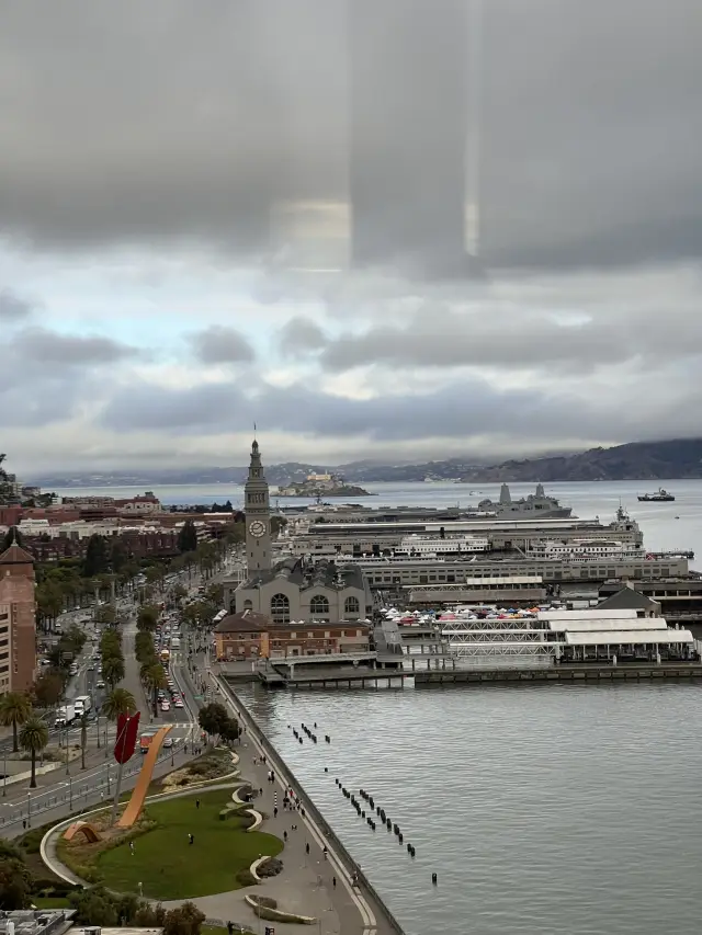 舊金山海灣大橋｜塞車也是風景！城市天際線全景 🌉
