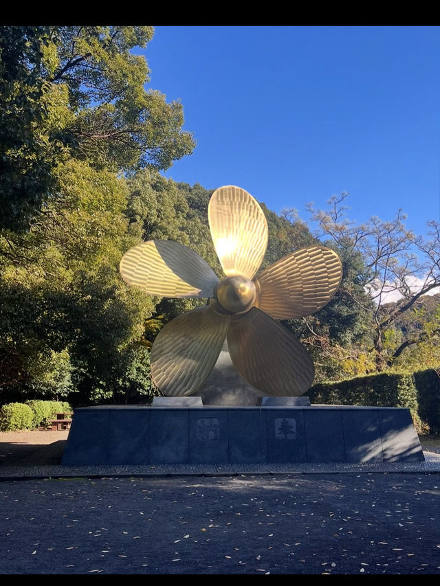 【香川旅】日本庭園の最高峰!栗林公園で四季の美と静寂に包まれる贅沢時間 【香川旅】日本庭園の最高峰!栗林公園で四季の美と静寂に包まれる贅沢時間