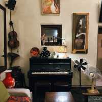 คาเฟ่แอนบาร์ในเมืองฮานอย  Nola Cafe & Bar