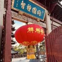 Longhua Temple: Shanghai’s Oldest & Most Majestic Buddhist Sanctuary** 🌸🏯
