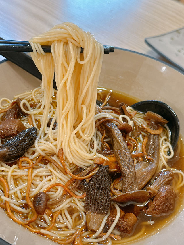 溫馨中西合璧新派餐廳🍴｜中意餐室 (大角咀)  