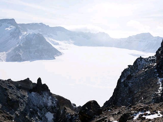🌄 장백산: 신비한 산의 전설 🌄 장백산: 신비한 산의 전설