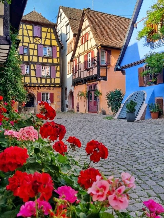 🍇🏰 Riquewihr: Alsace’s Fairy-Tale Wine Village