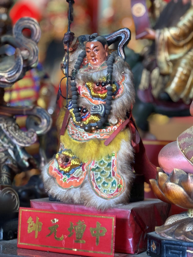 《香煙裊裊、古樑沉靜，宜蘭昭應宮以兩百年時光，見證城市變遷，也庇佑世代安穩》