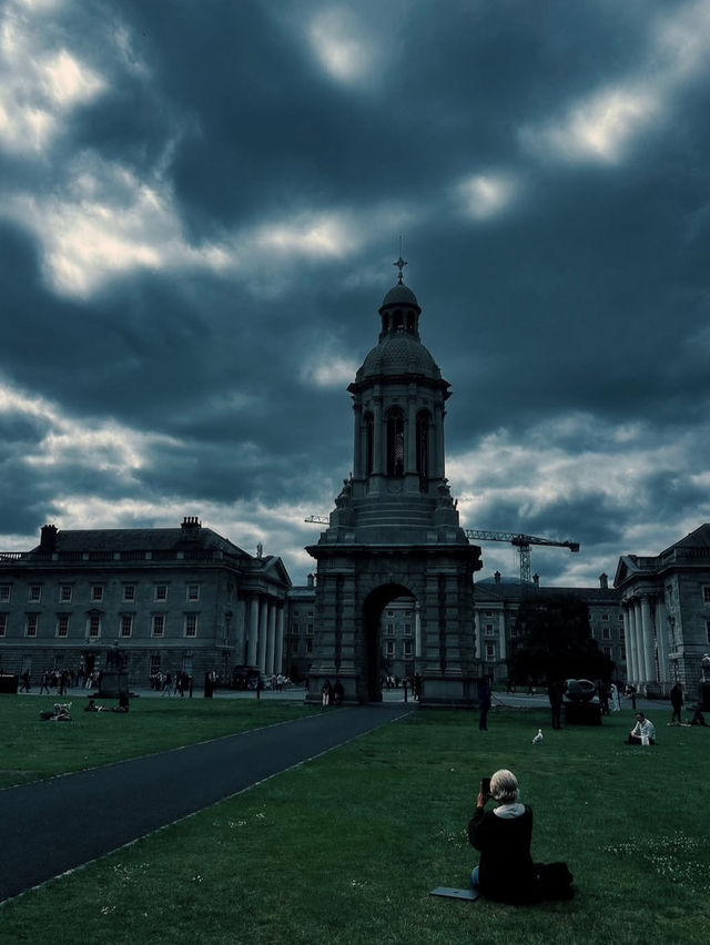 Western Dreams✨ | Trinity college Dublin🕊️  Western Dreams✨ | Trinity college Dublin🕊️