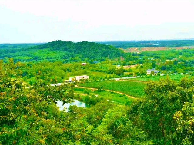 Khao Bot View Point：俯瞰山海交界的景致