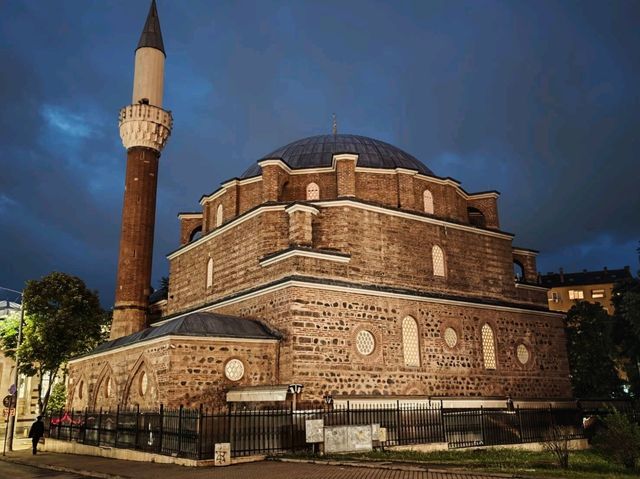 索菲亞目前唯一一座仍在使用的清真寺#班亞巴什清真寺 (Banya Bashi Mosque)-Sofia Bulgaria